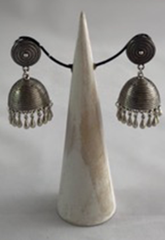 laality-uk-tassel-earrings-indian-accessories